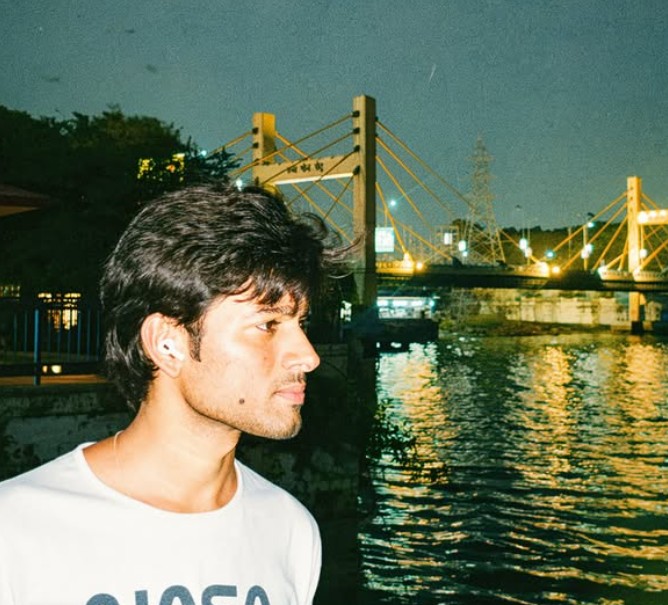 Night candid by the river